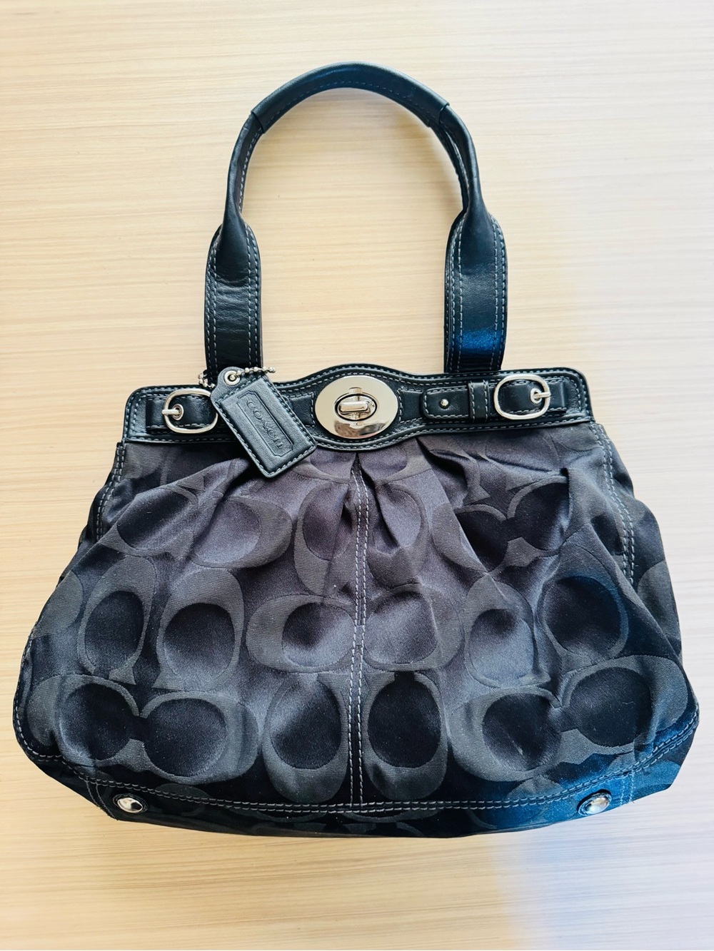 Coach Black Signature Garnet Turnlock Shoulder Bag